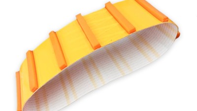 Yellow PU conveyor belt plus guide bar